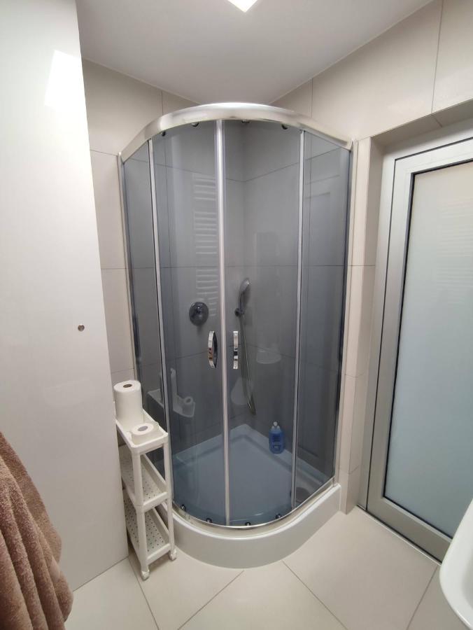 Apartament Przy Parku Srodmiescie กดัญสก์ ภายนอก รูปภาพ
